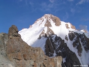 пик Семенова-Тянь-Шанского (4875 м)

— Пик имени великого русского путешественника Семенова-Тянь-Шанского, самый высокий в районе.