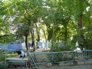Спортивная база в Оше. Есть горячий душ,удобства на улице,но в целом хорошо.